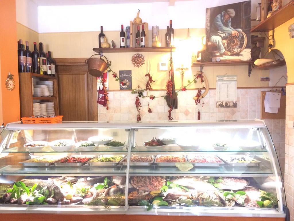 Gil'S Hotel Olbia Bagian luar foto